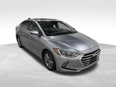 Used 2017 Hyundai Elantra Value Edition w/ Cargo Package FWD image 12