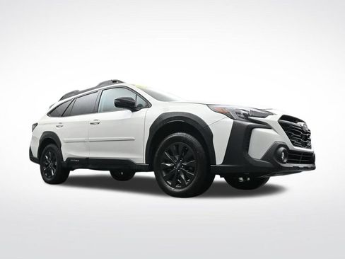 Used 2025 Subaru Outback Onyx Edition XT AWD/4WD image 29