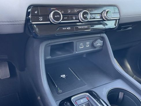 Used 2023 Honda Pilot EX-L image 18