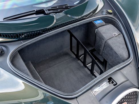 Used 2018 Bugatti Chiron image 40