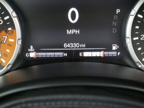 Used 2018 Jeep Renegade Trailhawk w/ Cold Weather Group II image 30