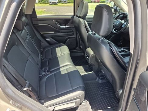 Used 2025 Lincoln Corsair FWD w/ Equipment Group 101A image 16