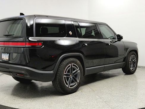 Used 2025 Rivian R1S Adventure image 5