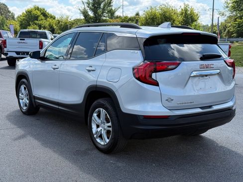 Used 2020 GMC Terrain SLE w/ Driver Convenience Package FWD image 6