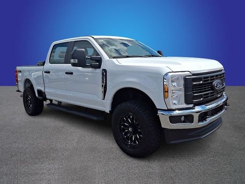 Used 2024 Ford F250 XL w/ XL Driver Assist Package AWD/4WD image 3