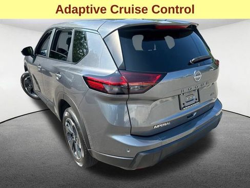 Used 2025 Nissan Rogue SV AWD/4WD image 7