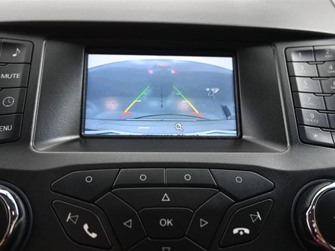 Used 2016 Ford Edge SE AWD/4WD image 14