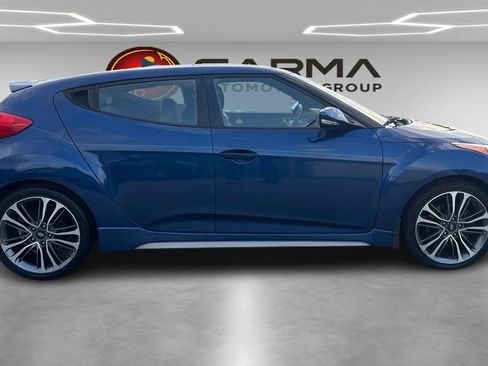 Used 2016 Hyundai Veloster Turbo w/ Option Group 04 FWD image 6