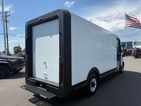 Used 2024 Chevrolet Brightdrop 600 w/ Commercial Equipment Package AWD/4WD image 4