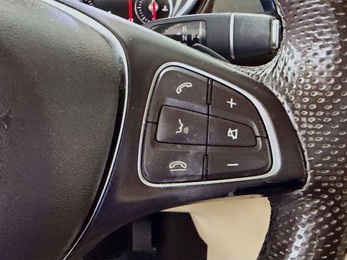 Used 2018 Mercedes-Benz GLE 350 w/ Premium 1 Package image 15