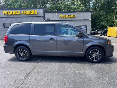 Used 2018 Dodge Grand Caravan GT FWD image 8