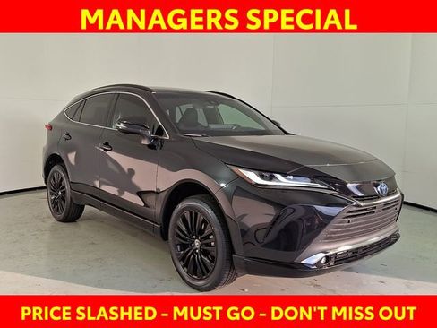 Used 2024 Toyota Venza Nightshade image 1