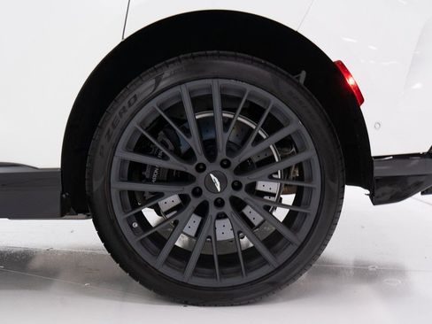 Used 2023 Aston Martin DBX 707 image 42