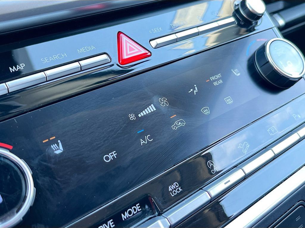 Used 2025 Hyundai Santa Fe XRT AWD/4WD image 20