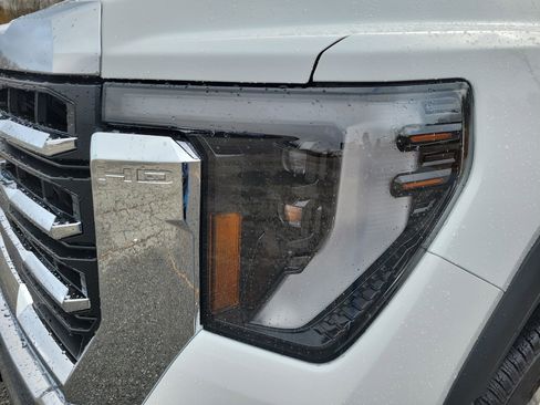 New 2026 GMC Sierra 2500 SLE w/ SLE Convenience Package image 14