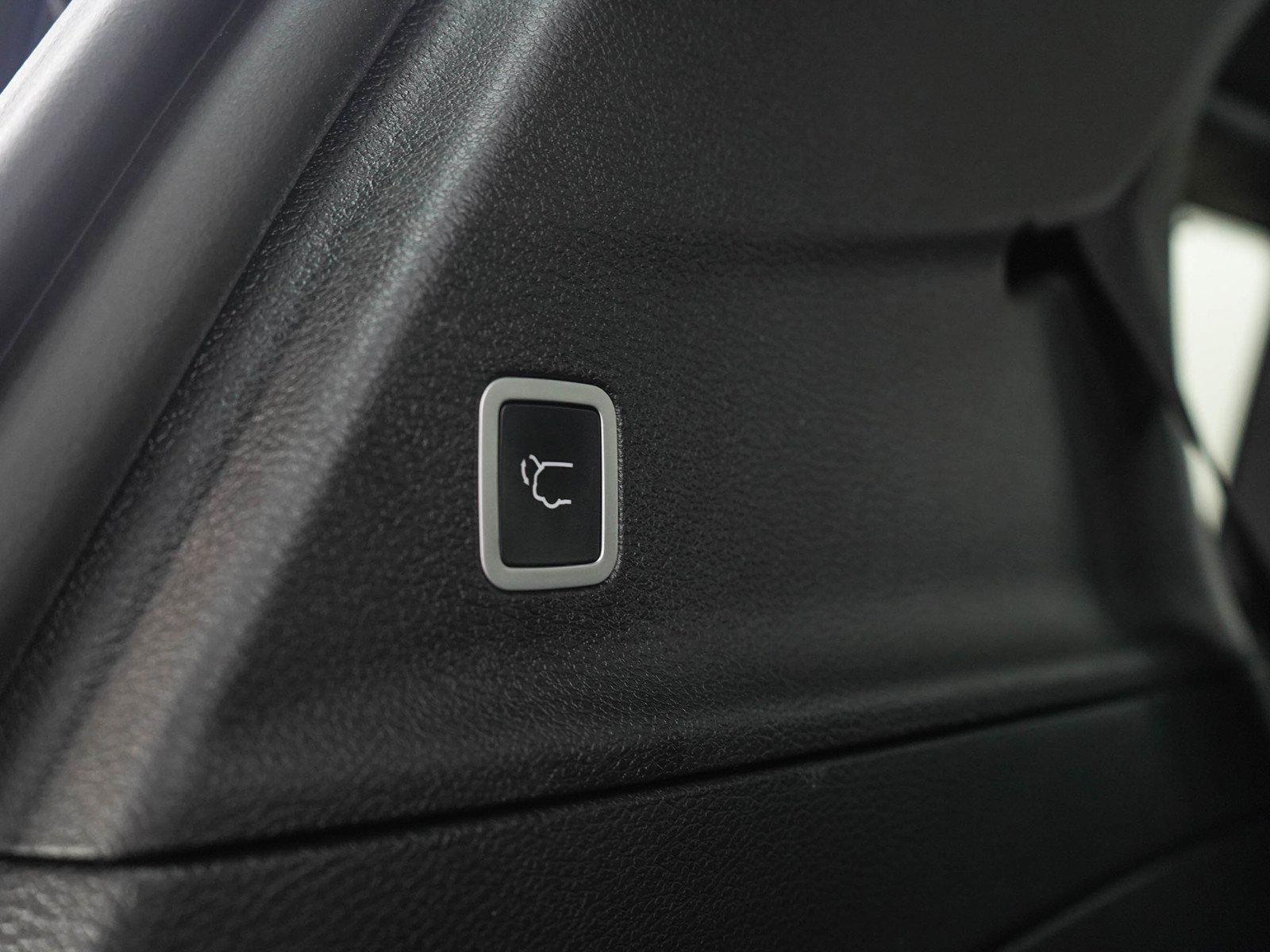 Used 2019 Chrysler Pacifica Touring-L Plus w/ Advanced Safetytec Group FWD image 11