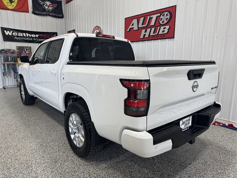 Used 2022 Nissan Frontier SV AWD/4WD image 19