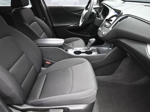 Used 2024 Chevrolet Malibu LT image 7