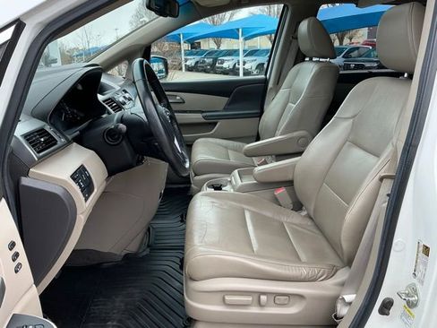 Used 2012 Honda Odyssey Touring image 12