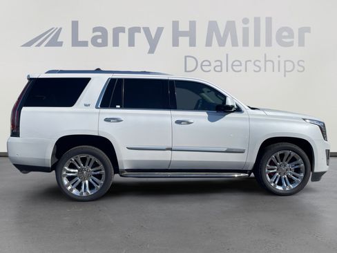 Used 2020 Cadillac Escalade Luxury w/ LPO, Radiant Package AWD/4WD image 6