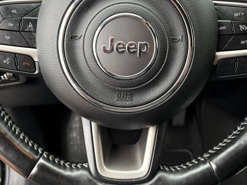 Used 2021 Jeep Compass Latitude AWD/4WD image 16