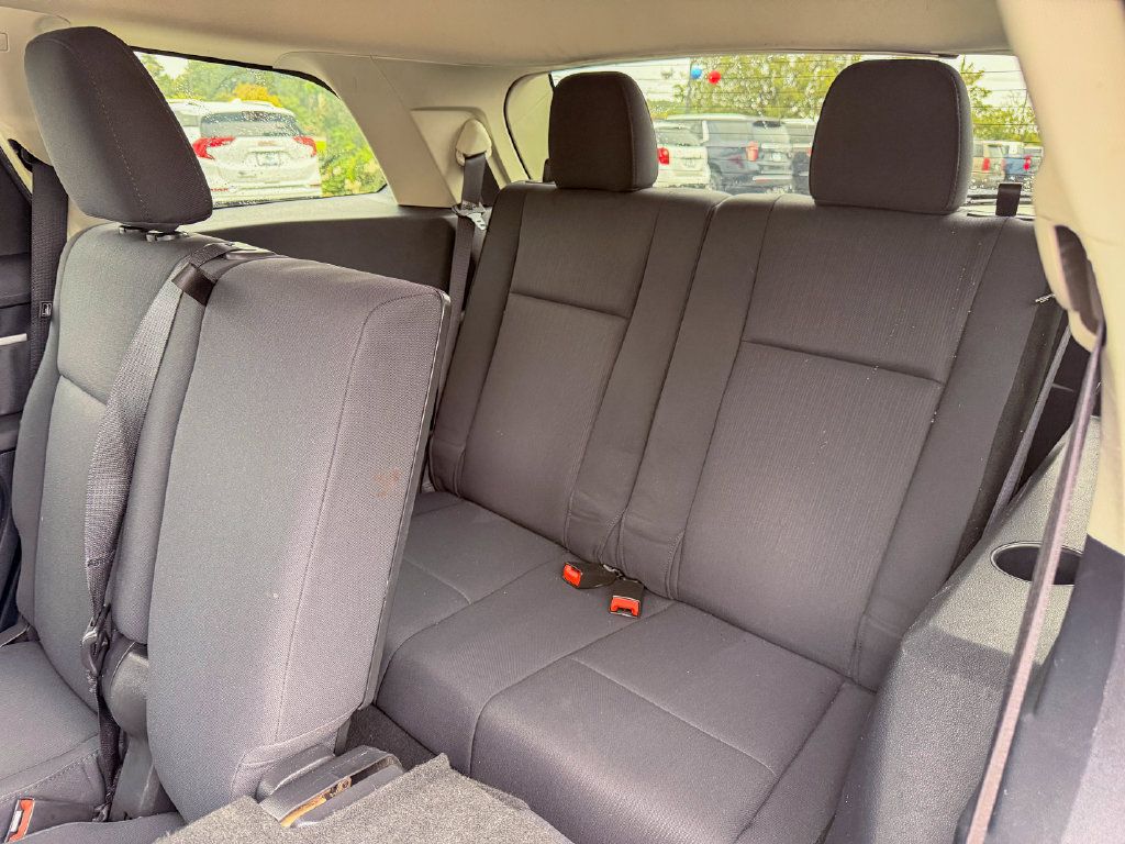 Used 2010 Dodge Journey SXT w/ Flexible Seating Group FWD image 18