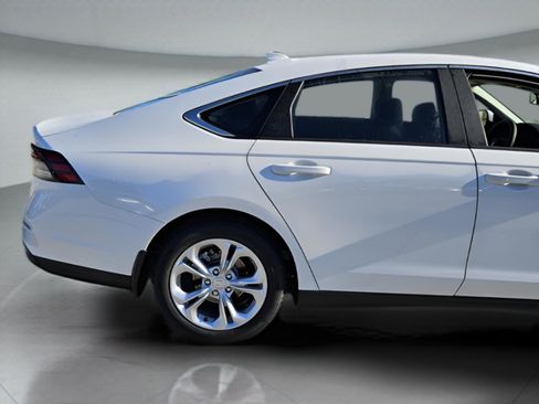 New 2025 Honda Accord LX image 38