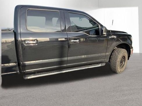 Used 2018 Ford F150 XLT w/ Equipment Group 302A Luxury image 3