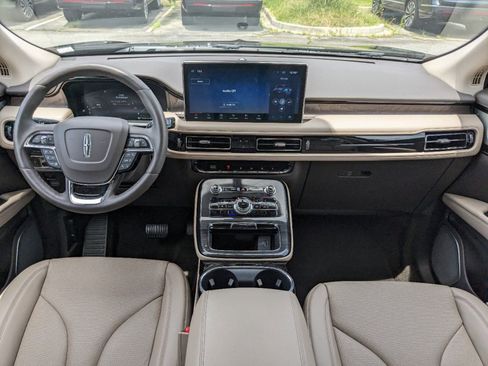 Certified 2023 Lincoln Nautilus Reserve w/ Equipment Group 202A image 16