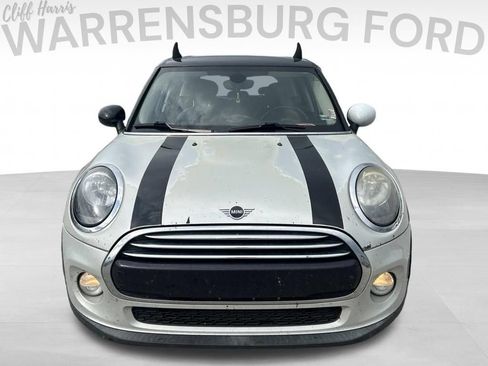 Used 2019 MINI Cooper 4-Door Hardtop FWD image 2