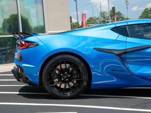 Used 2026 Chevrolet Corvette Z06 RWD image 13