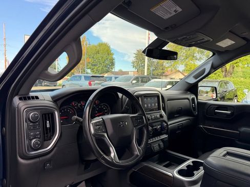 Used 2022 Chevrolet Silverado 1500 LT Trail Boss w/ Bed Protection Package AWD/4WD image 14