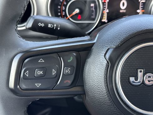 Used 2023 Jeep Wrangler Unlimited Sport AWD/4WD image 19