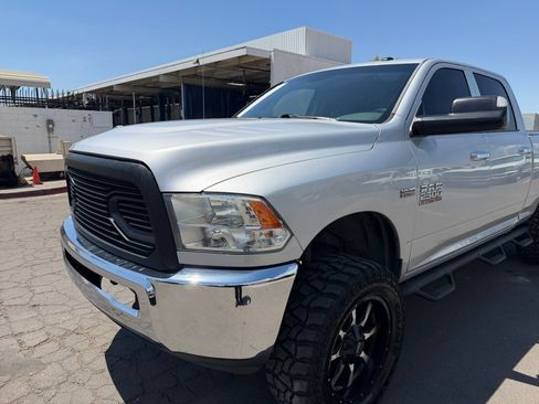 Used 2017 RAM 2500 Tradesman w/ Chrome Appearance Group AWD/4WD image 10