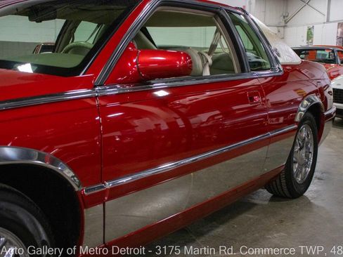 Used 1996 Cadillac Eldorado Touring image 21