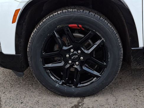 Used 2024 Chevrolet Traverse Premier w/ Redline Edition image 33