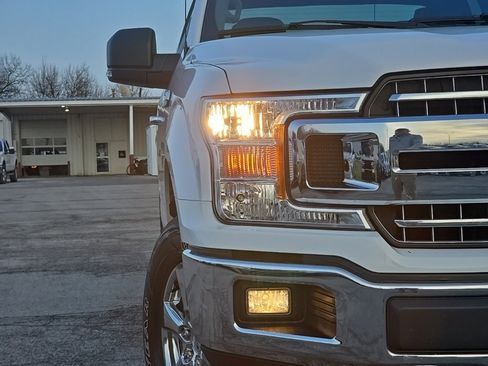 Used 2018 Ford F150 XLT w/ Equipment Group 302A Luxury image 9