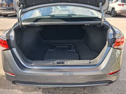 Used 2025 Nissan Sentra SV FWD image 14