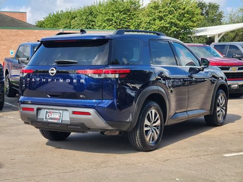 Used 2026 Nissan Pathfinder SL FWD image 7