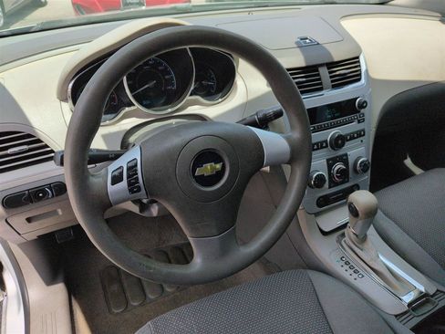 Used 2011 Chevrolet Malibu LS FWD image 15