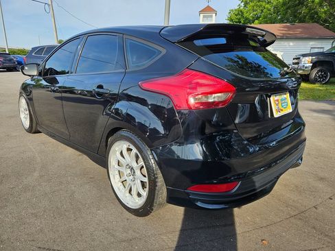 Used 2018 Ford Focus ST FWD image 7