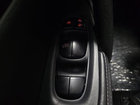 Used 2018 Nissan Rogue SL image 27