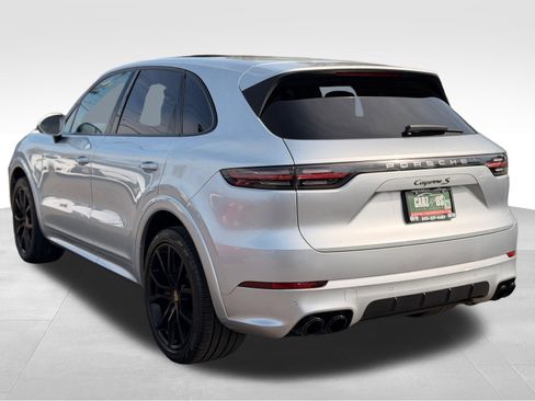 Used 2019 Porsche Cayenne S AWD/4WD image 9