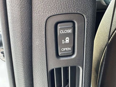 New 2026 Honda Odyssey Touring image 12