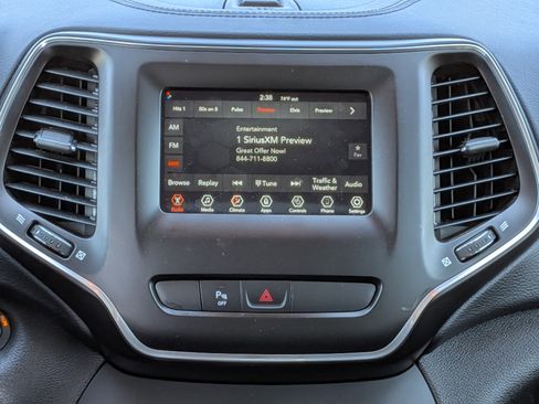 Used 2020 Jeep Cherokee Latitude Plus w/ Cold Weather Group image 14