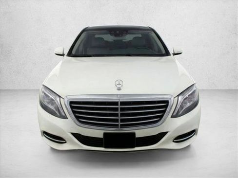 Used 2016 Mercedes-Benz S 550 Sedan image 2