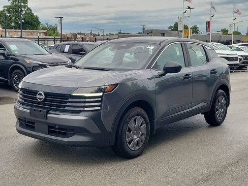 Used 2025 Nissan Kicks S AWD/4WD image 2