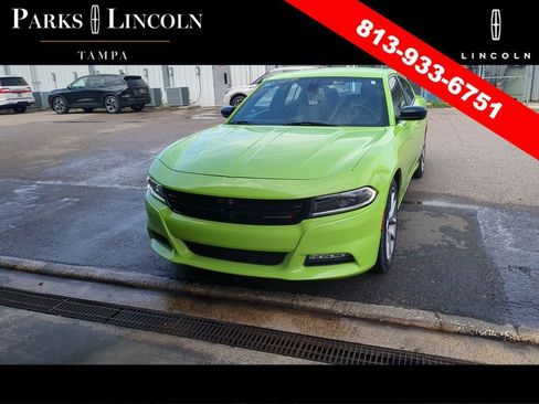 Used 2023 Dodge Charger SXT w/ Plus Group RWD image 7