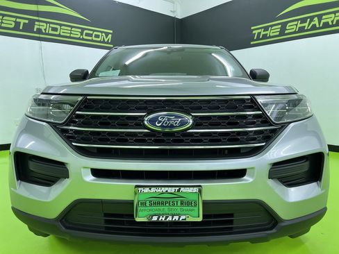 Used 2020 Ford Explorer XLT AWD/4WD image 3