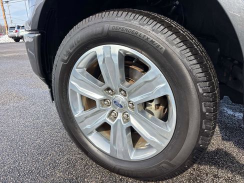 Used 2019 Ford F150 Platinum w/ Equipment Group 701A Luxury image 8